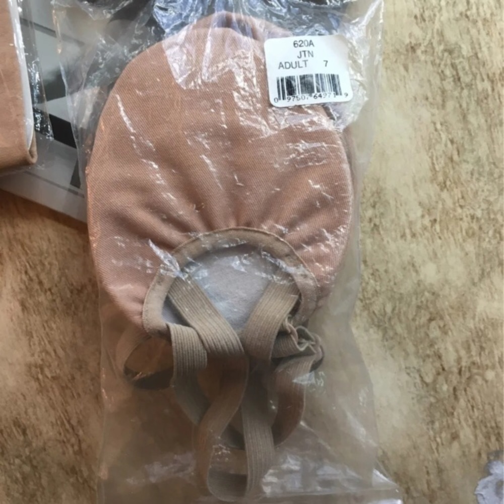 Half sole canvas shoes
